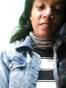 Snapshot of Jaanvi_G chatting on 14, 11, 2025 Jaanvi G online show from 14, 11, 2025