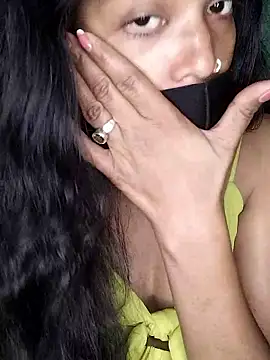 Snapshot of Jaanvi_G chatting on 14, 12, 2025 Jaanvi G online show from 14, 12, 2025