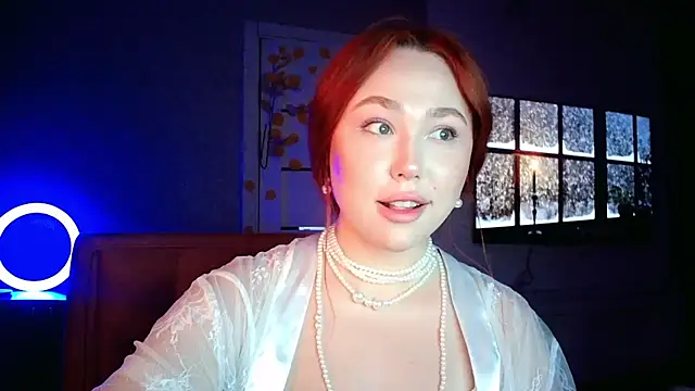 Snapshot of LolaMint_ chatting on 1, 11, 2025 LolaMint online show from 1, 11, 2025