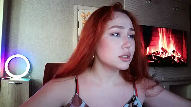 Snapshot of LolaMint_ chatting on 13, 11, 2025 LolaMint online show from 13, 11, 2025