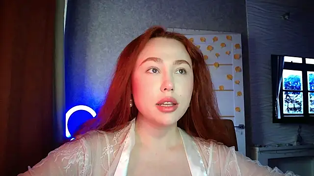 Snapshot of LolaMint_ chatting on 24, 11, 2025 LolaMint online show from 24, 11, 2025