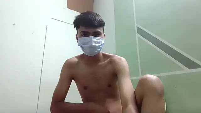 Snapshot of lil-twink19 chatting on 28, 10, 2025 lil-twink19 online show from 28, 10, 2025