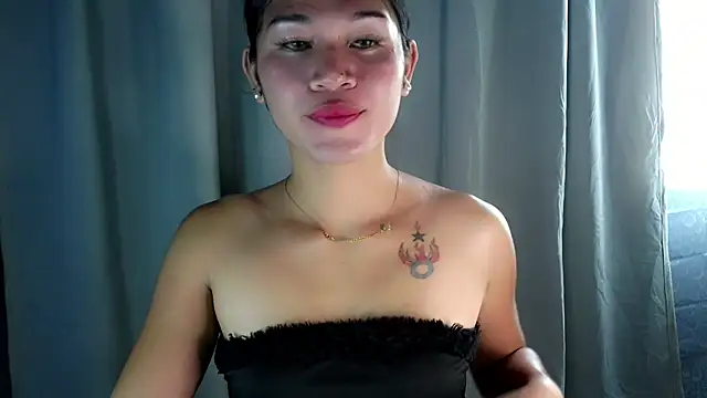Snapshot of Sephine_2121 chatting on 13, 10, 2025 Sephine 2121 online show from 13, 10, 2025