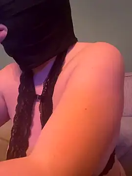 Snapshot of cochonnesoumise12 chatting on 29, 11, 2025 cochonnesoumise12 online show from 29, 11, 2025