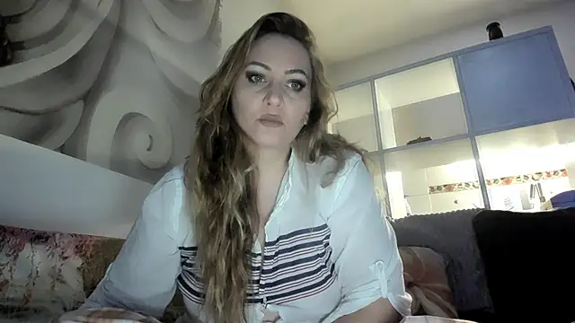 Snapshot of 88__callmemadam__88 chatting on 29, 10, 2025 88 callmemadam 88 online show from 29, 10, 2025