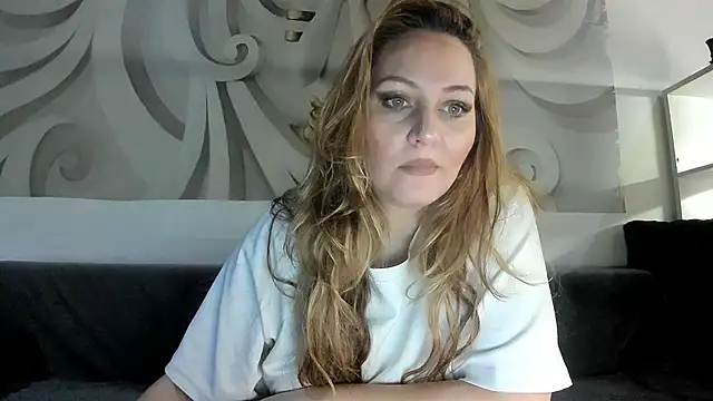 Snapshot of 88__callmemadam__88 chatting on 14, 11, 2025 88 callmemadam 88 online show from 14, 11, 2025