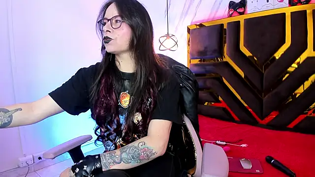 Snapshot of Evangelinejoness_ chatting on 18, 10, 2025 Evangelinejoness online show from 18, 10, 2025