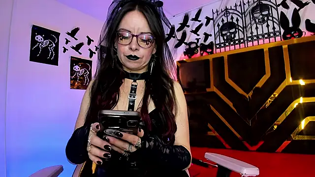 Snapshot of Evangelinejoness_ chatting on 31, 10, 2025 Evangelinejoness online show from 31, 10, 2025