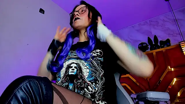 Evangelinejoness  online show from 5, 3, 2026