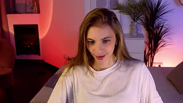 Snapshot of mia_silkk chatting on 28, 11, 2025 mia silkk online show from 28, 11, 2025