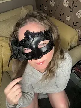 Snapshot of foxy-Chantelle chatting on 13, 11, 2025 foxy-Chantelle online show from 13, 11, 2025