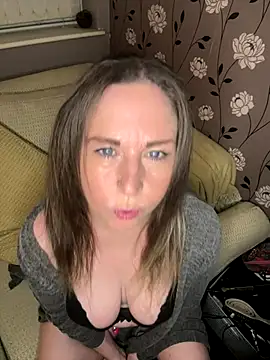 Snapshot of foxy-Chantelle chatting on 19, 12, 2025 foxy-Chantelle online show from 19, 12, 2025