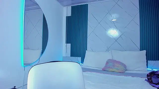 Briseida-White online show from 28, 11, 2025