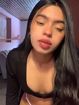 LunaMoore Pink online show from 30, 10, 2025