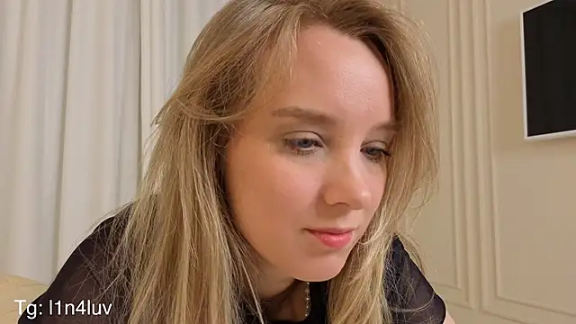 Snapshot of AIicaparkerc chatting on 28, 10, 2025 AIicaparkerc online show from 28, 10, 2025