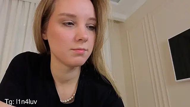 Snapshot of AIicaparkerc chatting on 16, 11, 2025 AIicaparkerc online show from 16, 11, 2025