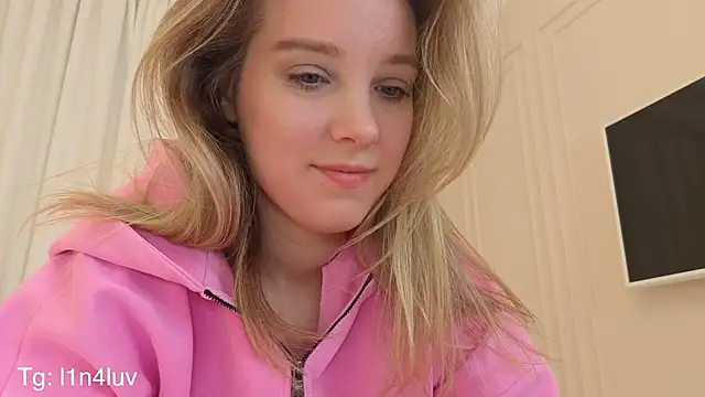 Snapshot of AIicaparkerc chatting on 14, 12, 2025 AIicaparkerc online show from 14, 12, 2025