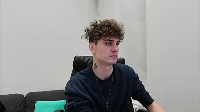 Snapshot of Nick_Phillip chatting on 16, 11, 2025 Nick Phillip online show from 16, 11, 2025