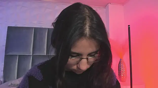 HollyPeach online show from 22, 2, 2026