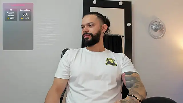 Snapshot of AlukardBig chatting on 26, 11, 2025 AlukardBig online show from 26, 11, 2025