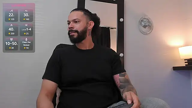 Snapshot of AlukardBig chatting on 27, 11, 2025 AlukardBig online show from 27, 11, 2025