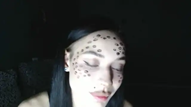 Daphne Darkthorn online show from 31, 10, 2025