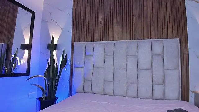 Sassha ferrer online show from 25, 2, 2026