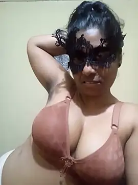 Expose Queen online show from 8, 1, 2026