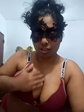Expose Queen online show from 13, 5, 2026