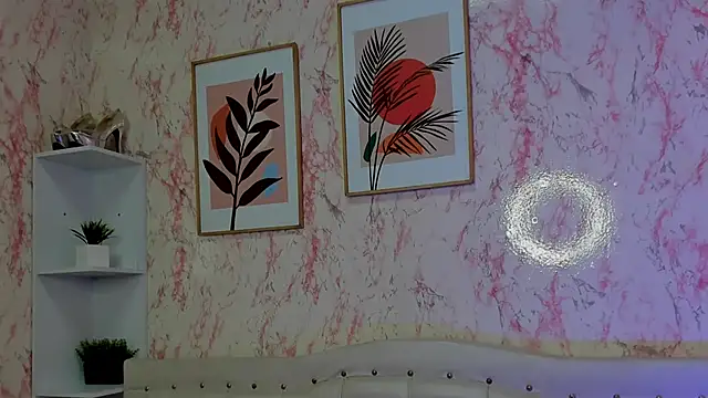 Snapshot of GabbiePrice chatting on 6, 11, 2025 GabbiePrice online show from 6, 11, 2025