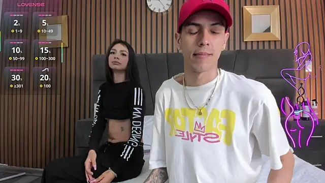 DerryAndIzzy online show from 20, 11, 2025