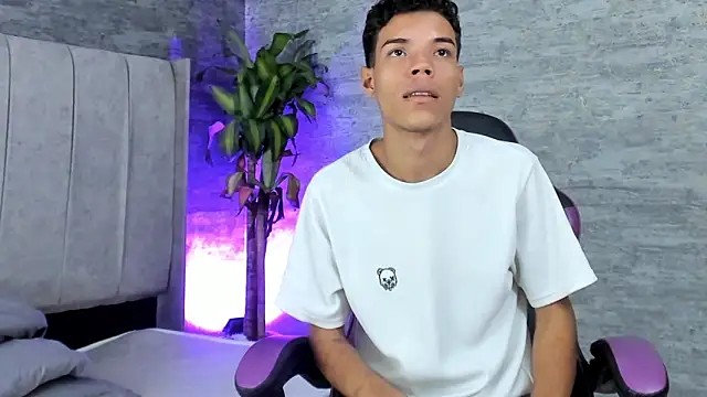 Snapshot of jhojan_foxxx_ chatting on 16, 11, 2025 jhojan foxxx online show from 16, 11, 2025