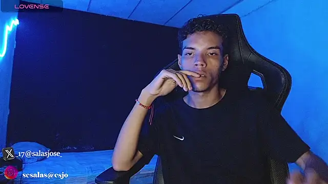 Snapshot of jhojan_foxxx_ chatting on 28, 11, 2025 jhojan foxxx online show from 28, 11, 2025