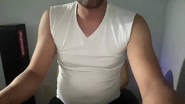 Snapshot of ChillNSpill chatting on 30, 10, 2025 ChillNSpill online show from 30, 10, 2025