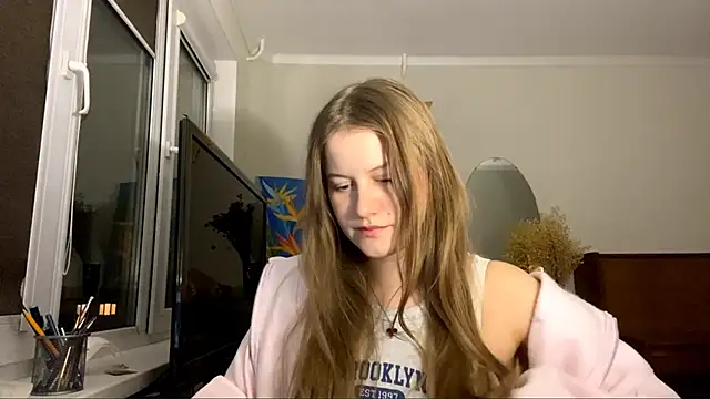 SeritaPickett online show from 30, 10, 2025