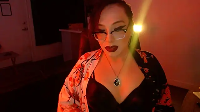 MiniMonroe online show from 14, 10, 2025