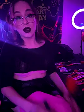 MiniMonroe online show from 9, 11, 2025