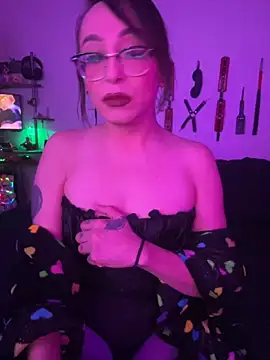 MiniMonroe online show from 13, 11, 2025