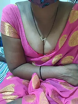 Snapshot of Best_Kannada_Couple chatting on 8, 11, 2025 Best Kannada Couple online show from 8, 11, 2025