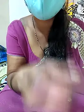 Snapshot of Best_Kannada_Couple chatting on 12, 11, 2025 Best Kannada Couple online show from 12, 11, 2025