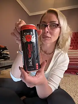 Snapshot of ElenabonyX chatting on 28, 11, 2025 ElenabonyX online show from 28, 11, 2025