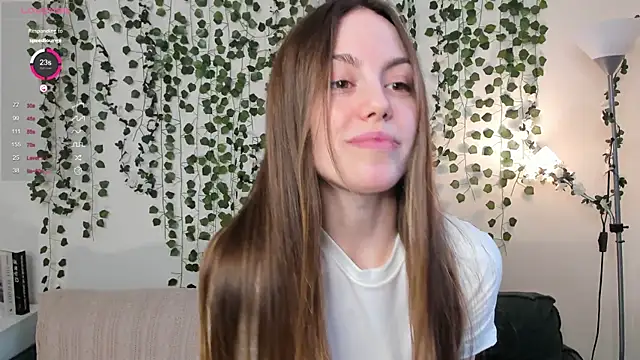 Snapshot of sweet_and_flirt chatting on 21, 10, 2025 sweet and flirt online show from 21, 10, 2025