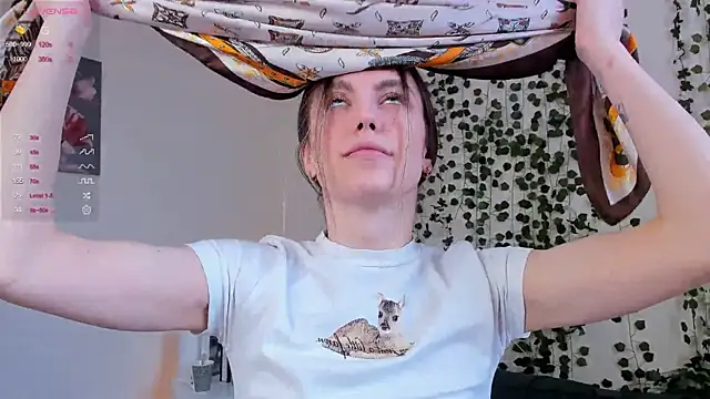 Snapshot of sweet_and_flirt chatting on 19, 11, 2025 sweet and flirt online show from 19, 11, 2025