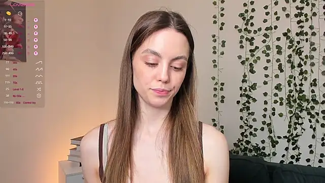 Snapshot of sweet_and_flirt chatting on 28, 11, 2025 sweet and flirt online show from 28, 11, 2025