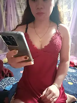 Snapshot of LeanaLy chatting on 12, 1, 2026 LeanaLy online show from 12, 1, 2026