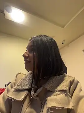 AlyssaRay online show from 15, 2, 2026