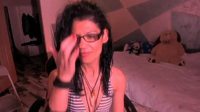 Snapshot of SweetSin40 chatting on 7, 7, 2026 SweetSin40 online show from 7, 7, 2026