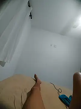 Snapshot of renatinhosilva68 chatting on 19, 12, 2025 renatinhosilva68 online show from 19, 12, 2025