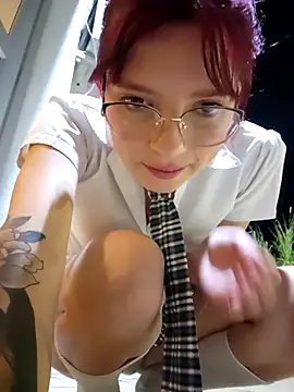 Snapshot of l0lita_sweet chatting on 12, 10, 2025 l0lita sweet online show from 12, 10, 2025