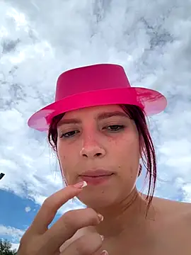 Snapshot of l0lita_sweet chatting on 2, 11, 2025 l0lita sweet online show from 2, 11, 2025